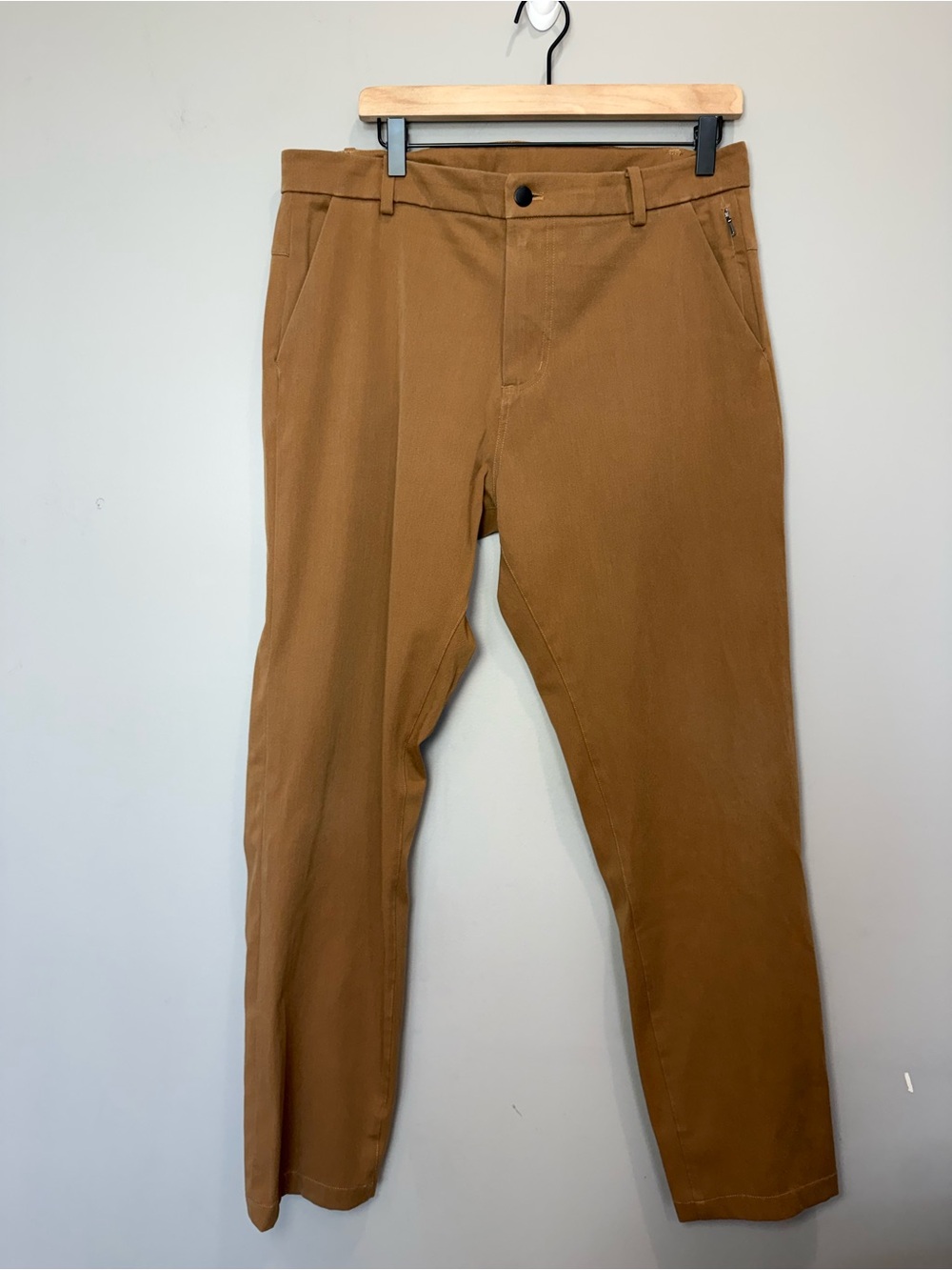 Lululemon Men’s ABC Commission Pants 36 Camel Brown‎ Slim Casual Golf Pants